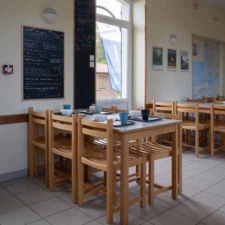 Auberge De Jeunesse Hi Genêts Eksteriør billede