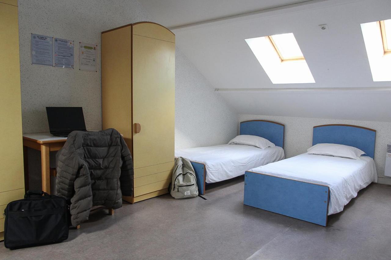 Auberge De Jeunesse Hi Genêts Eksteriør billede