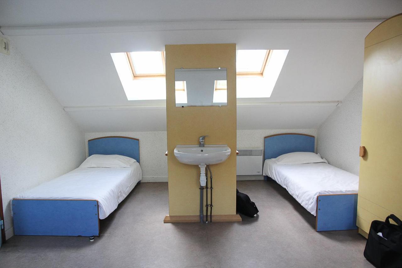 Auberge De Jeunesse Hi Genêts Eksteriør billede